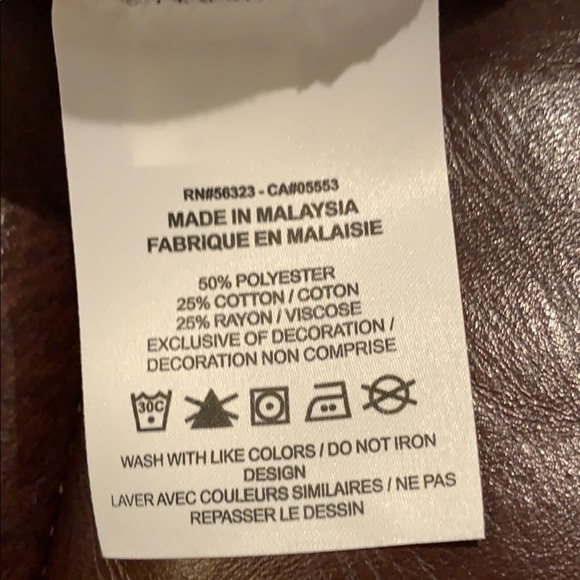 🌺 New with tags Nike top - Picture 5 of 5